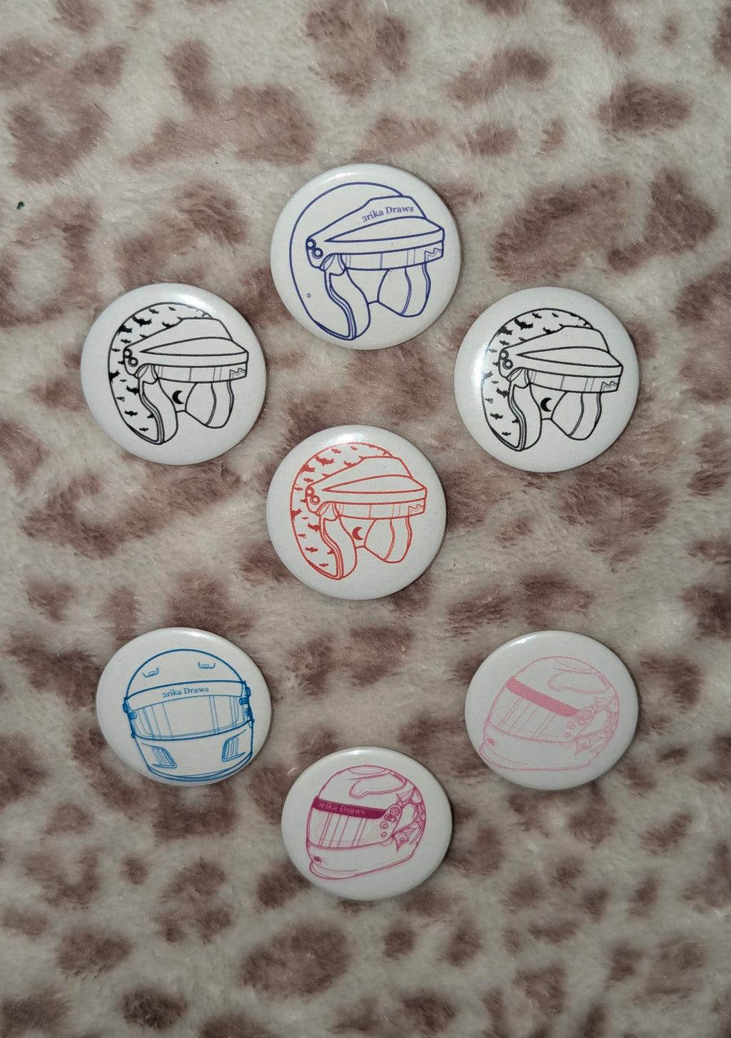 Outlined Helmet Pin