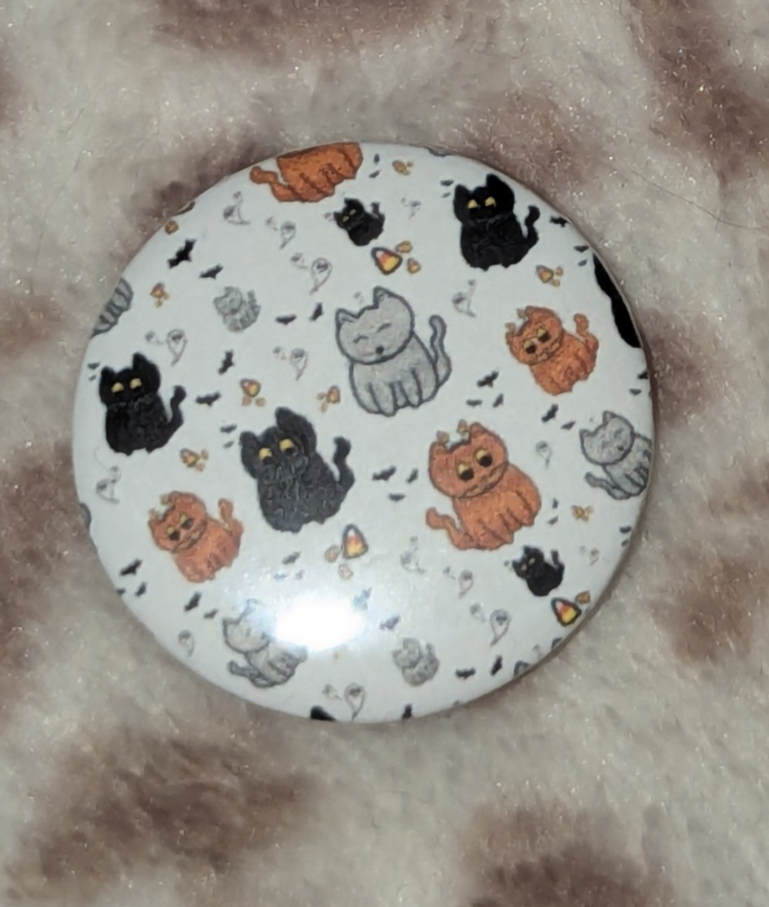 Patterned Pin