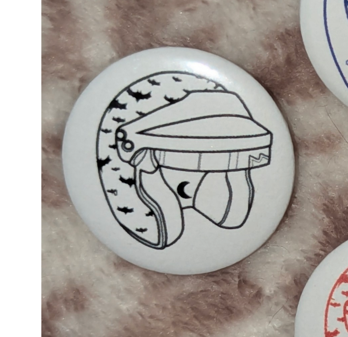 Outlined Helmet Pin